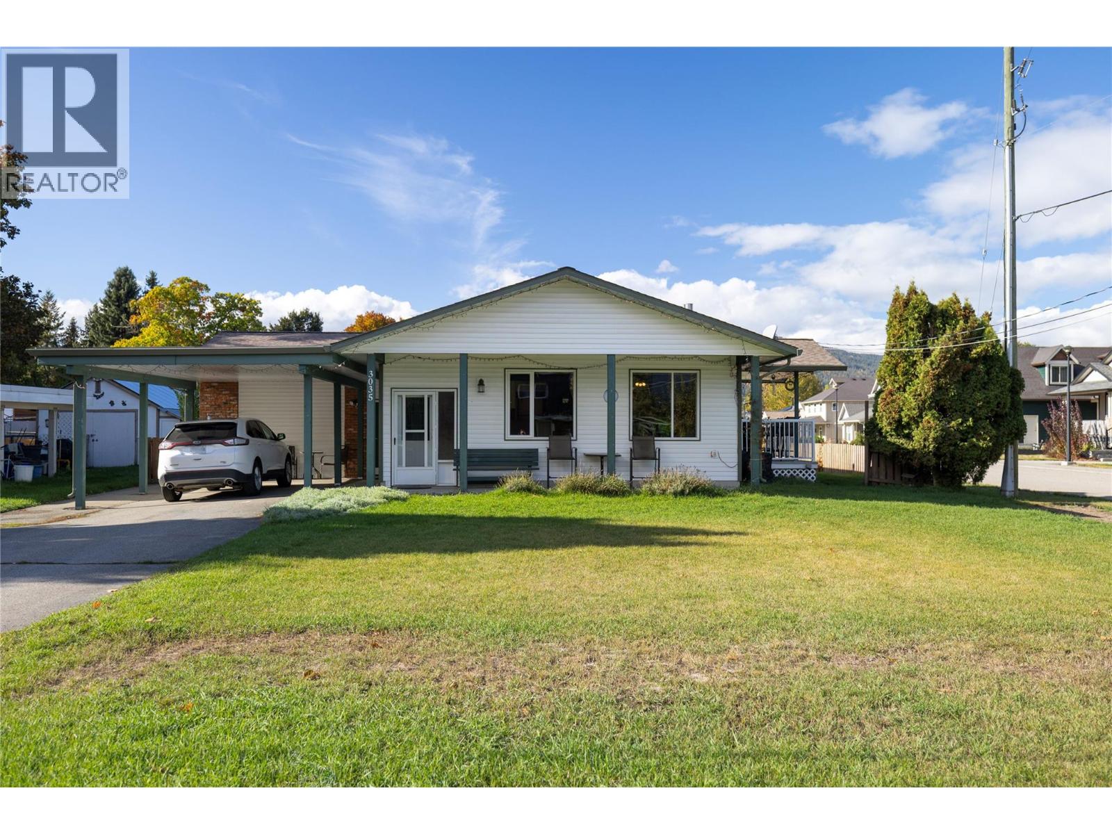 3035 HAYDEN Drive, Armstrong, British Columbia