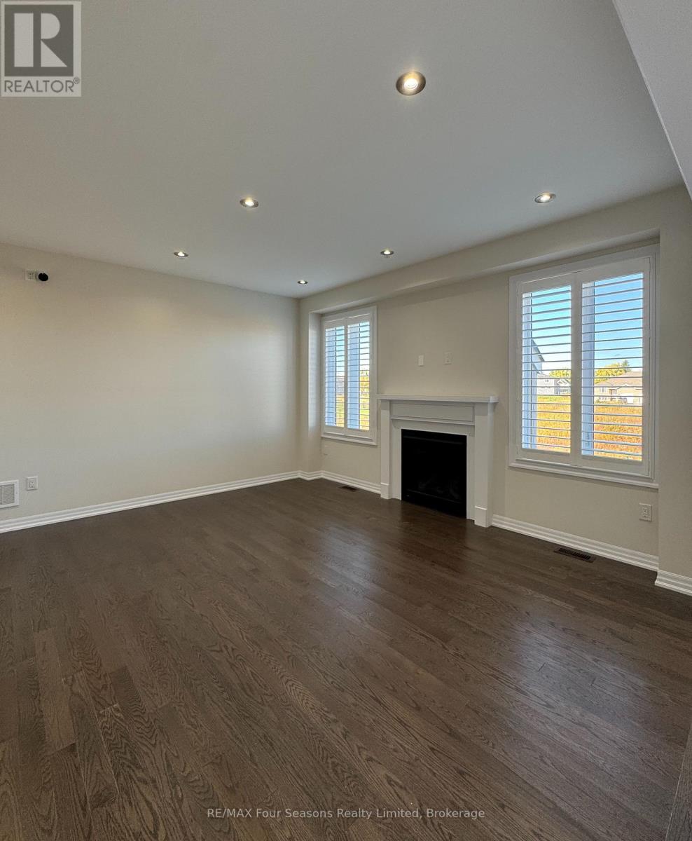 241 Warden Street, Clearview, Ontario  L0M 1S0 - Photo 14 - S12478406