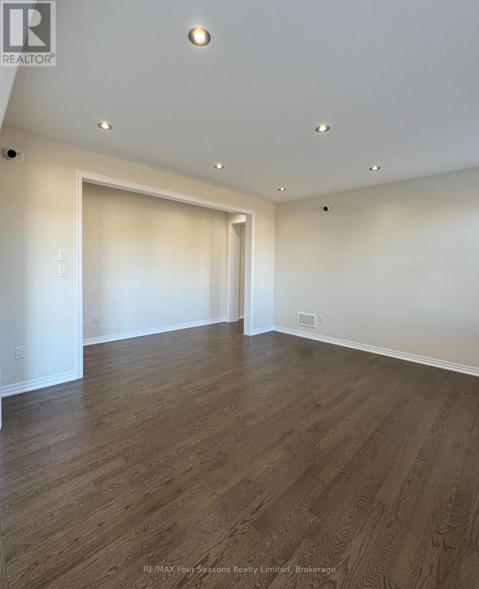 241 Warden Street, Clearview, Ontario  L0M 1S0 - Photo 15 - S12478406