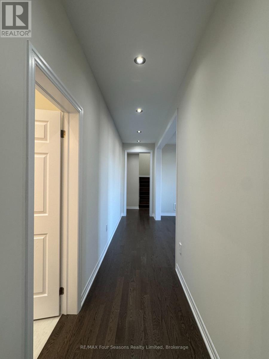 241 Warden Street, Clearview, Ontario  L0M 1S0 - Photo 17 - S12478406