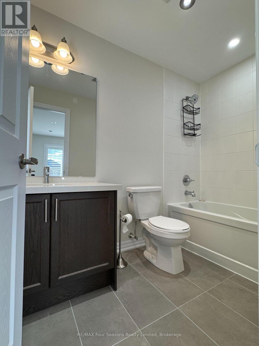 241 Warden Street, Clearview, Ontario  L0M 1S0 - Photo 24 - S12478406