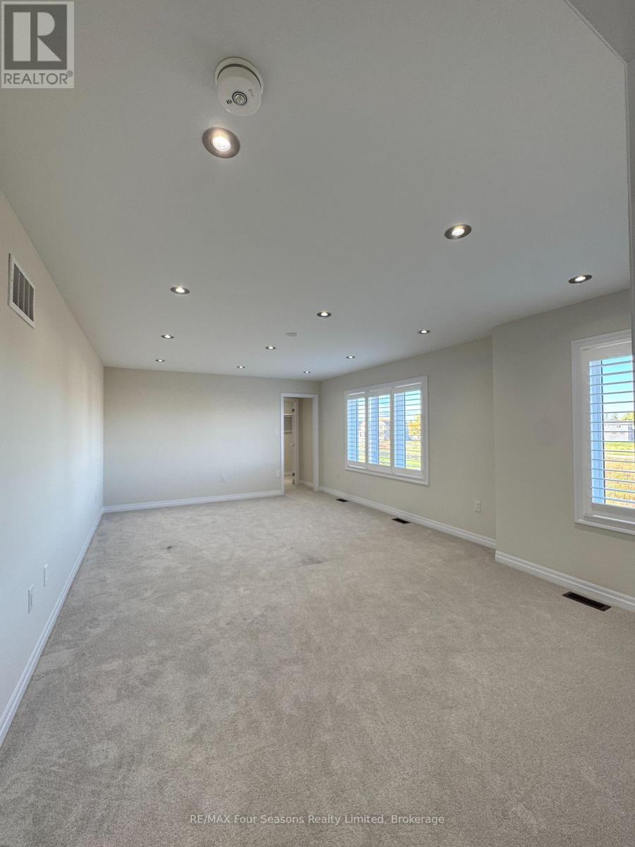 241 Warden Street, Clearview, Ontario  L0M 1S0 - Photo 34 - S12478406