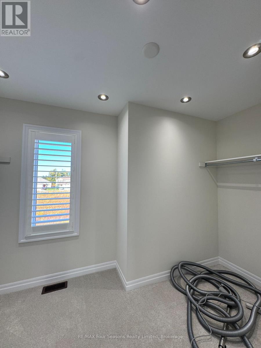 241 Warden Street, Clearview, Ontario  L0M 1S0 - Photo 35 - S12478406