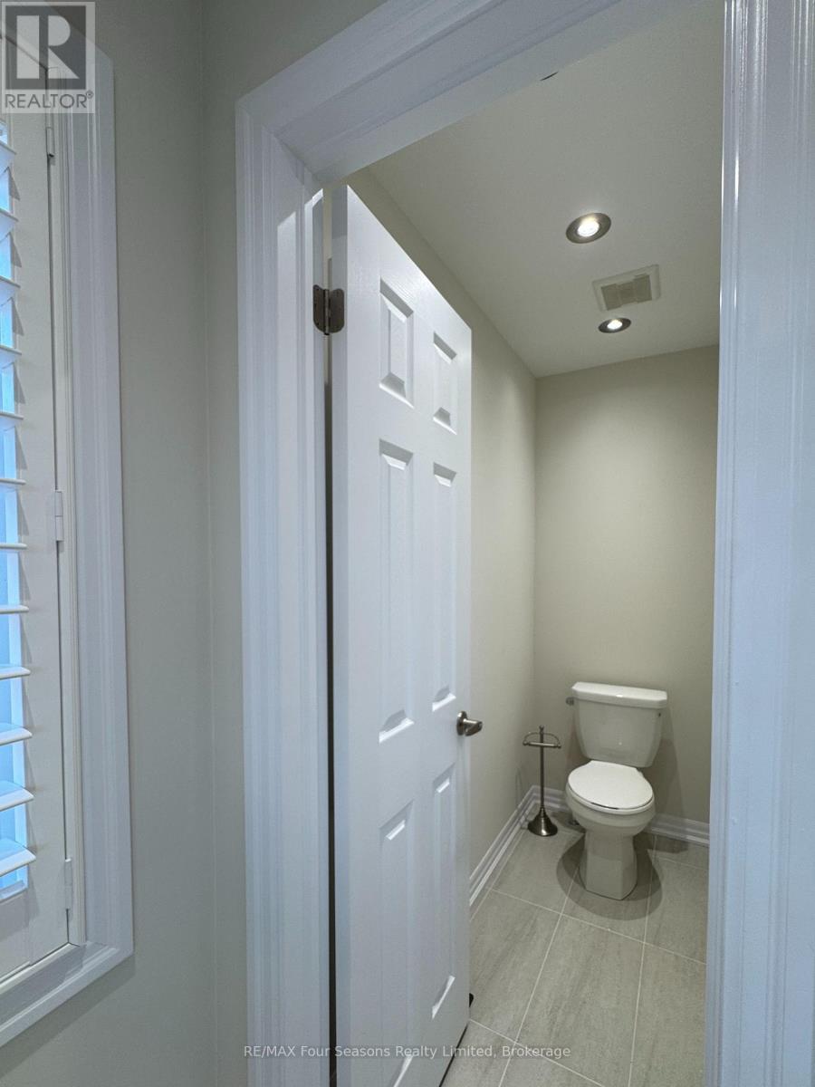 241 Warden Street, Clearview, Ontario  L0M 1S0 - Photo 37 - S12478406