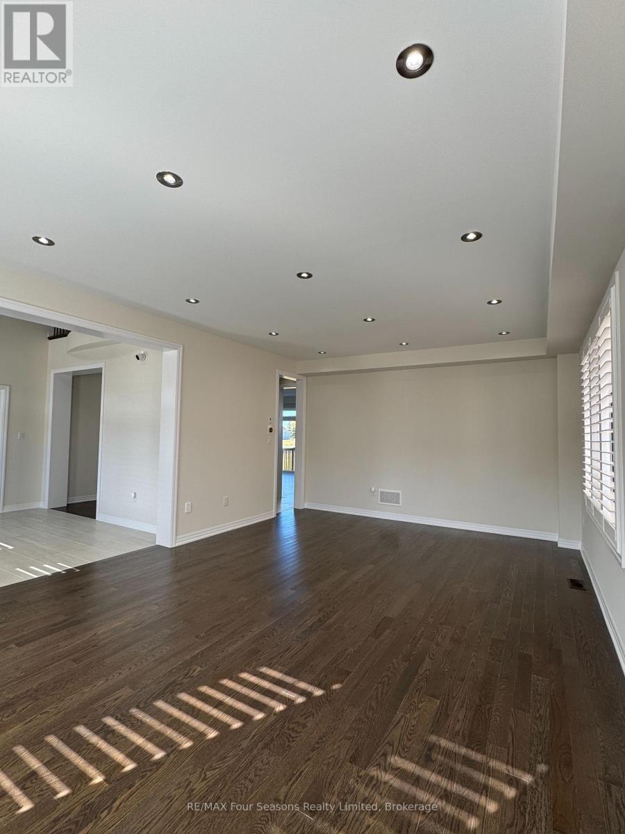 241 Warden Street, Clearview, Ontario  L0M 1S0 - Photo 6 - S12478406