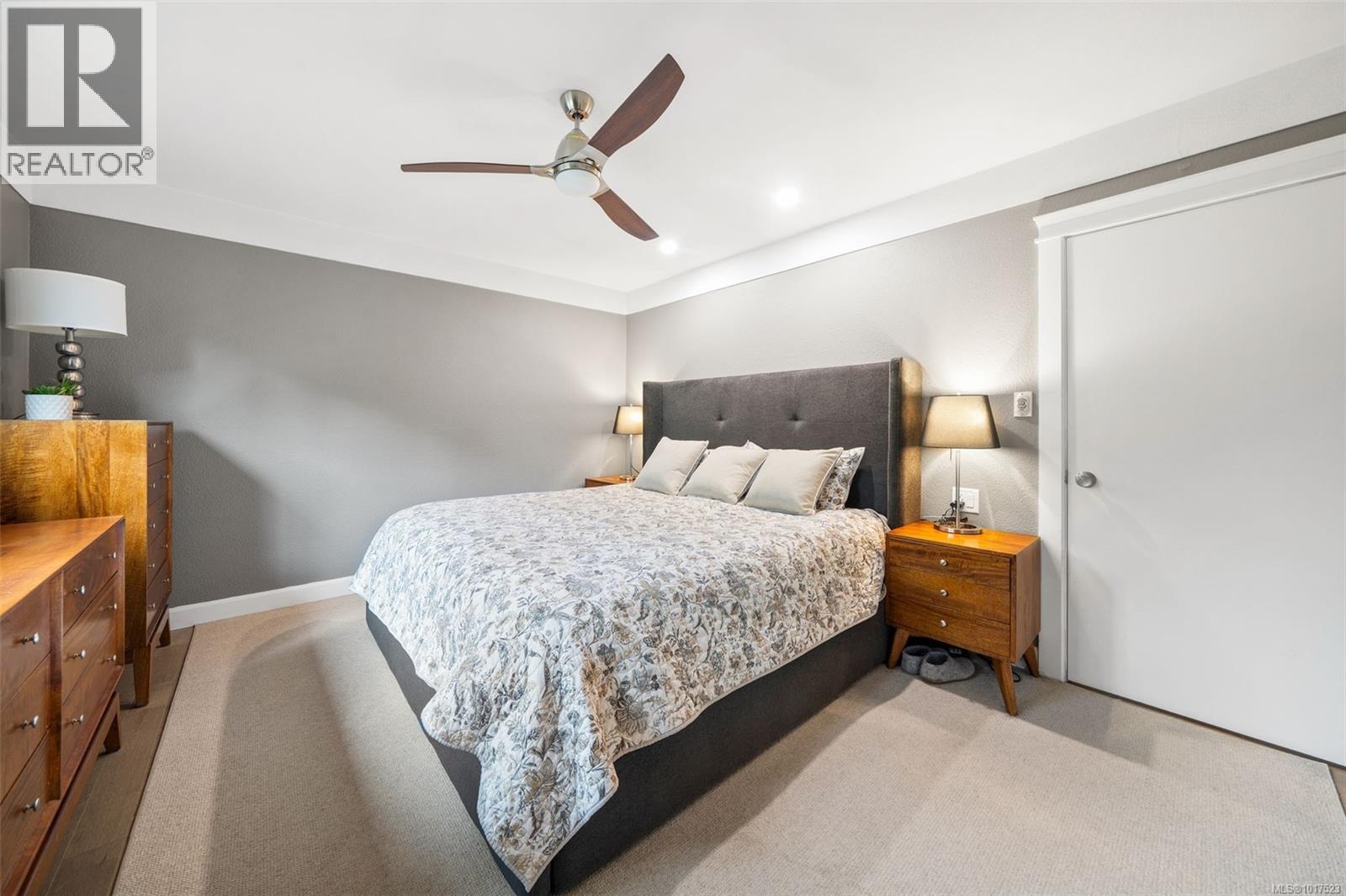 1296 Garkil Rd, Saanich, British Columbia  V9P 2L3 - Photo 5 - 1017523