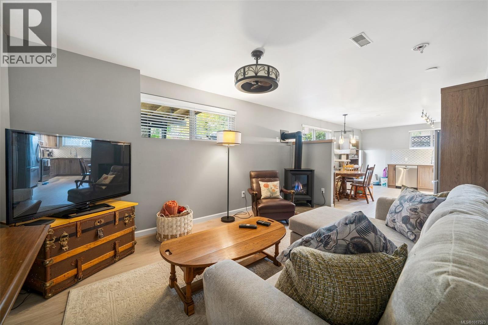 1296 Garkil Rd, Saanich, British Columbia  V9P 2L3 - Photo 18 - 1017523