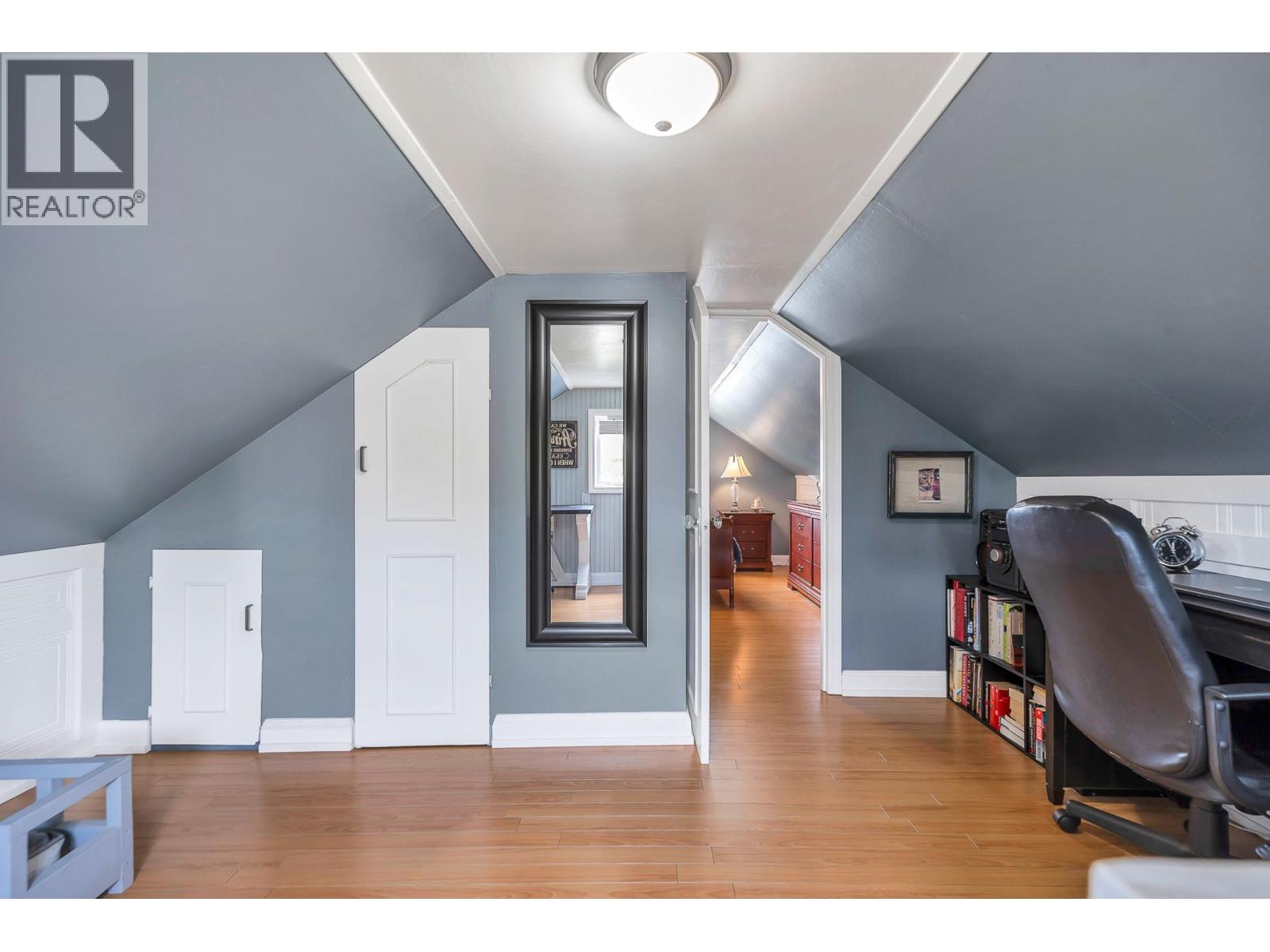 221 Lebleu Street, Coquitlam, British Columbia  V3K 4L7 - Photo 17 - R3061312