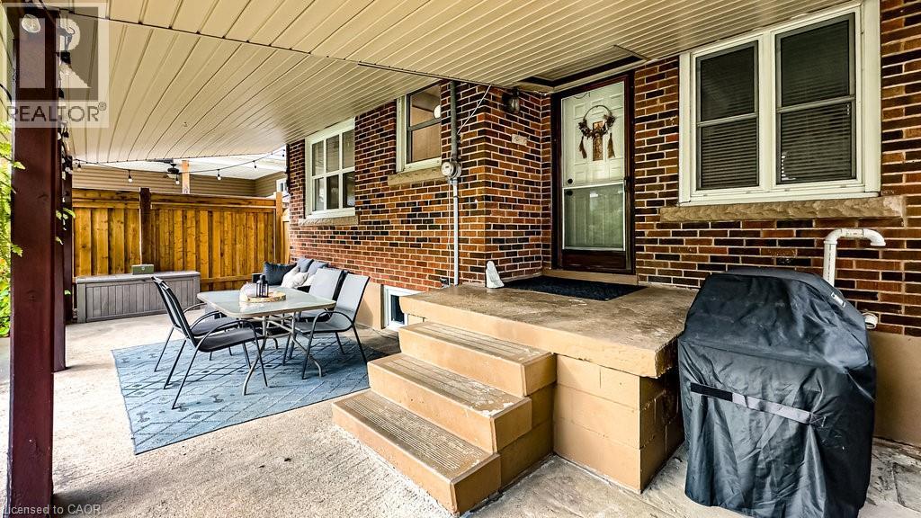 30 Montrose Avenue, Hamilton, Ontario  L8K 4X9 - Photo 25 - 40781357