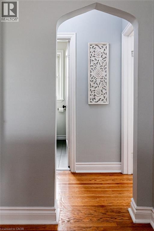 30 Montrose Avenue, Hamilton, Ontario  L8K 4X9 - Photo 8 - 40781357