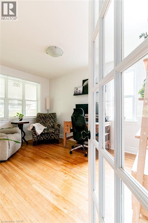 30 Montrose Avenue, Hamilton, Ontario  L8K 4X9 - Photo 14 - 40781357