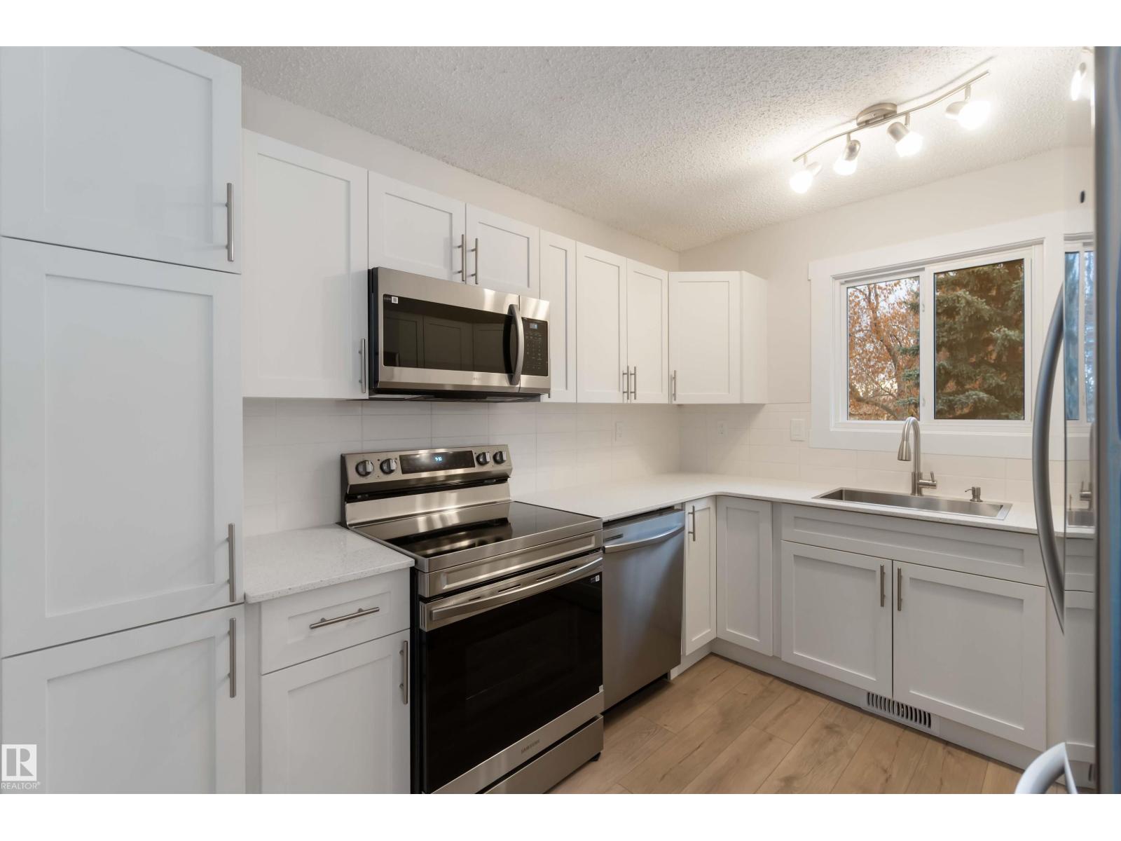 10406b 28a Av Nw, Edmonton, Alberta  T6J 4J6 - Photo 15 - E4463186