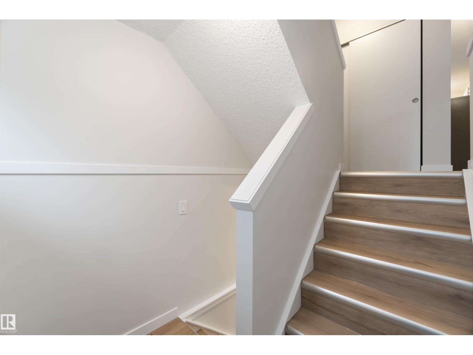 10406b 28a Av Nw, Edmonton, Alberta  T6J 4J6 - Photo 4 - E4463186