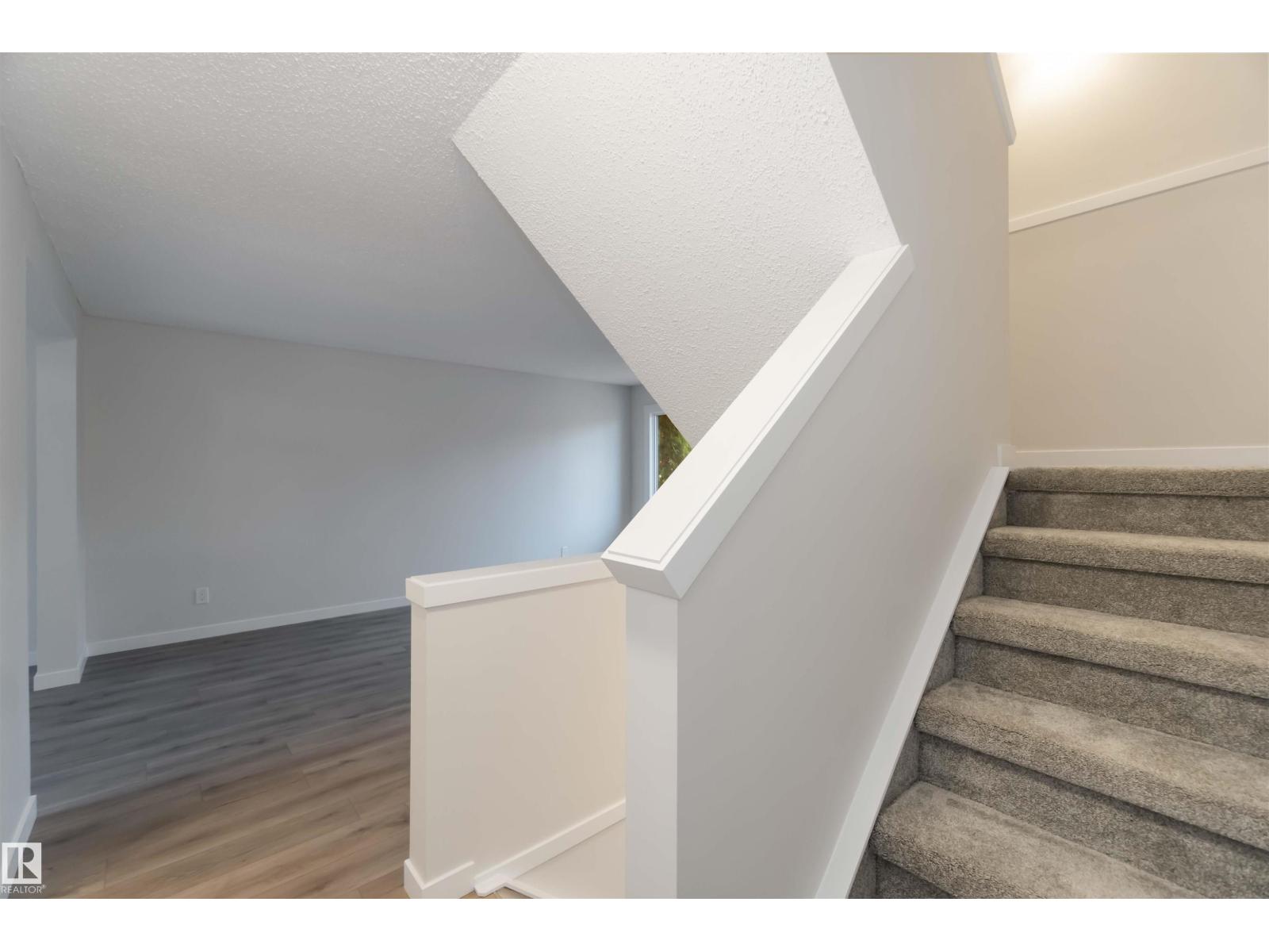 10406b 28a Av Nw, Edmonton, Alberta  T6J 4J6 - Photo 6 - E4463186