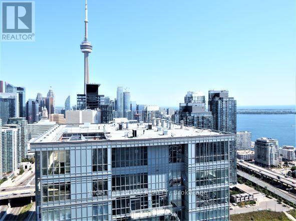 Ph02 - 21 Iceboat Terrace, Toronto, Ontario  M5V 4A9 - Photo 12 - C12478038