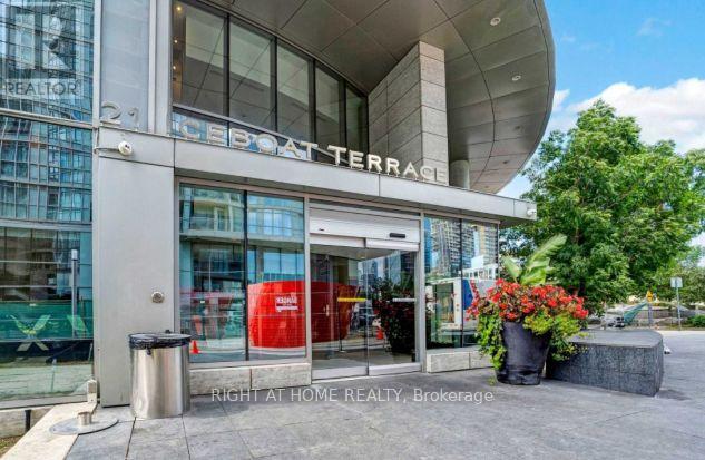 Ph02 - 21 Iceboat Terrace, Toronto, Ontario  M5V 4A9 - Photo 2 - C12478038