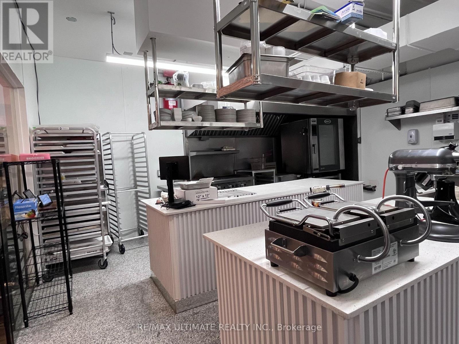 579 College Street, Toronto, Ontario  M6G 1B2 - Photo 11 - C12478068