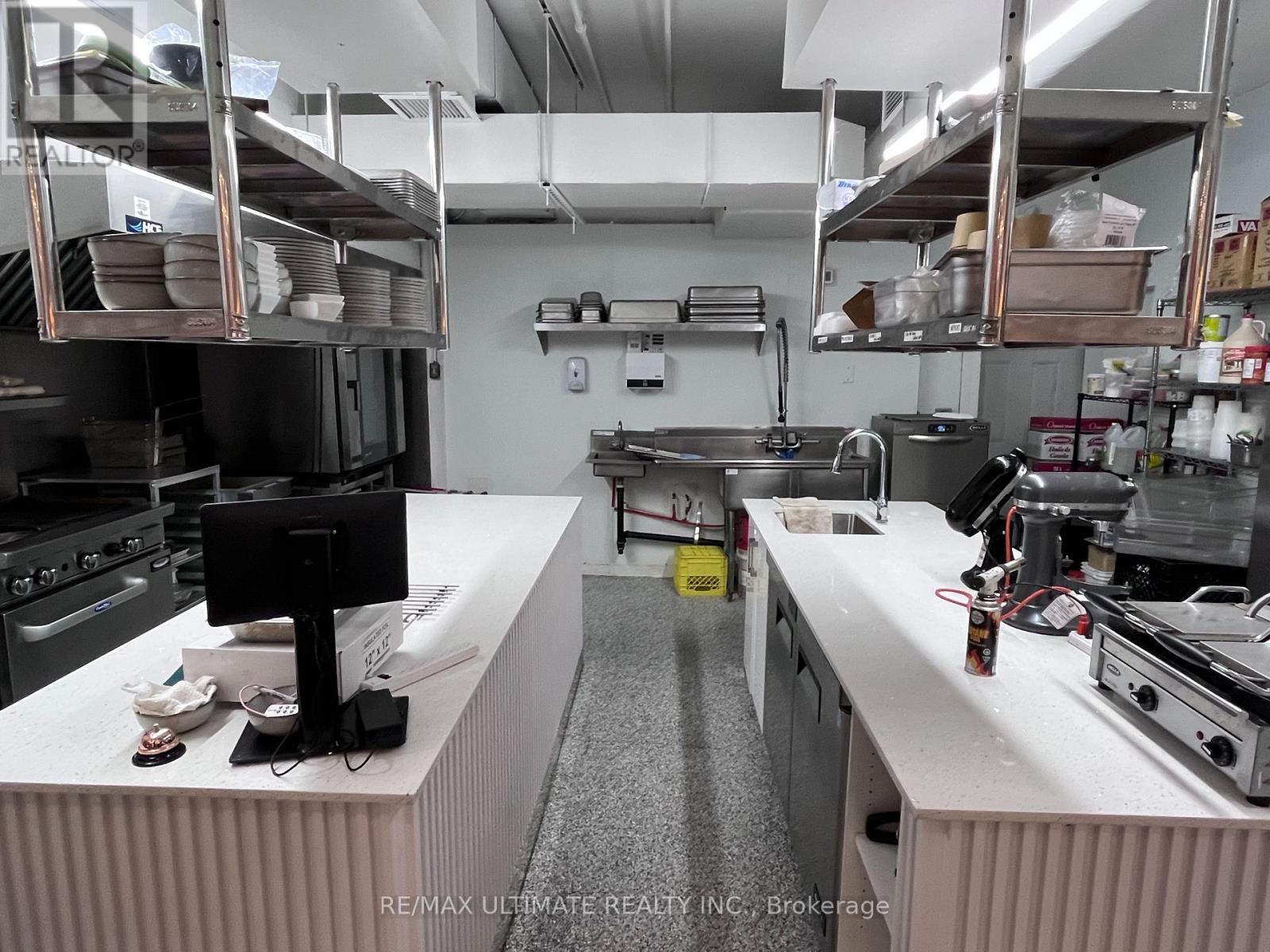 579 College Street, Toronto, Ontario  M6G 1B2 - Photo 13 - C12478068