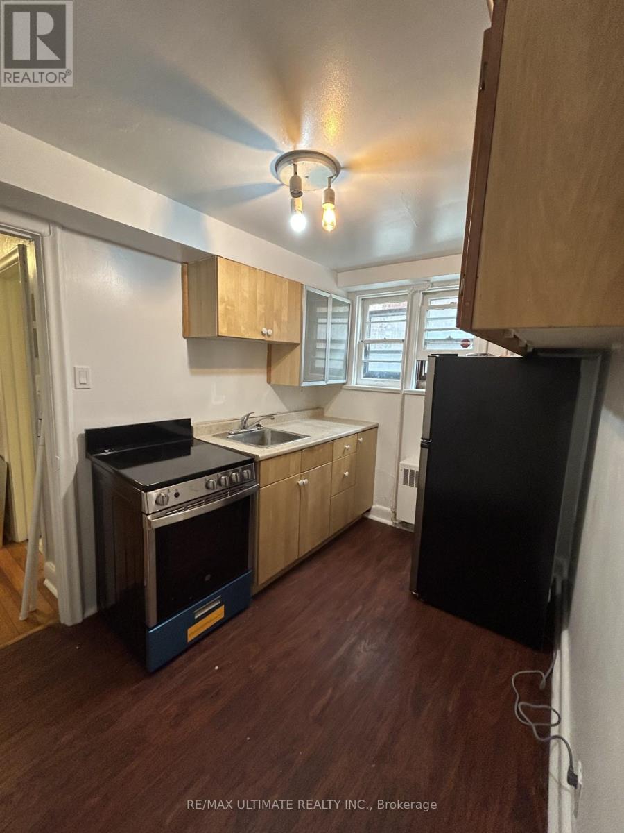 1 - 19 Castlefield Avenue, Toronto, Ontario  M4R 1G3 - Photo 5 - C12478070