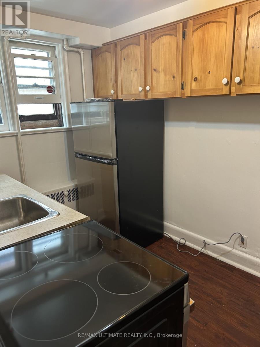 1 - 19 Castlefield Avenue, Toronto, Ontario  M4R 1G3 - Photo 6 - C12478070