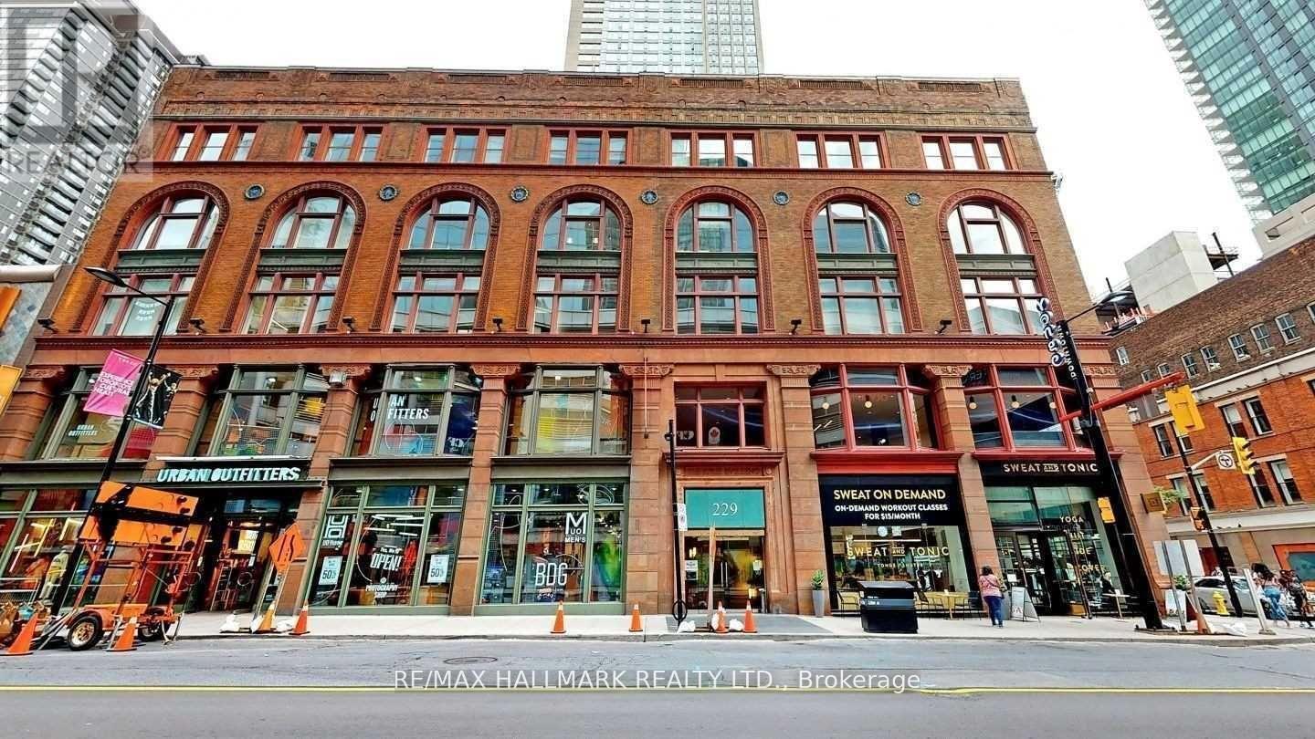 3114 - 197 Yonge Street, Toronto, Ontario  M5B 1M4 - Photo 2 - C12478079