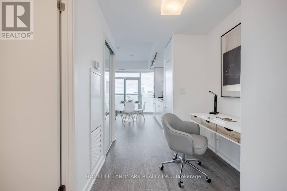 3206 - 12 York Street, Toronto, Ontario  M5J 0A9 - Photo 2 - C12478107