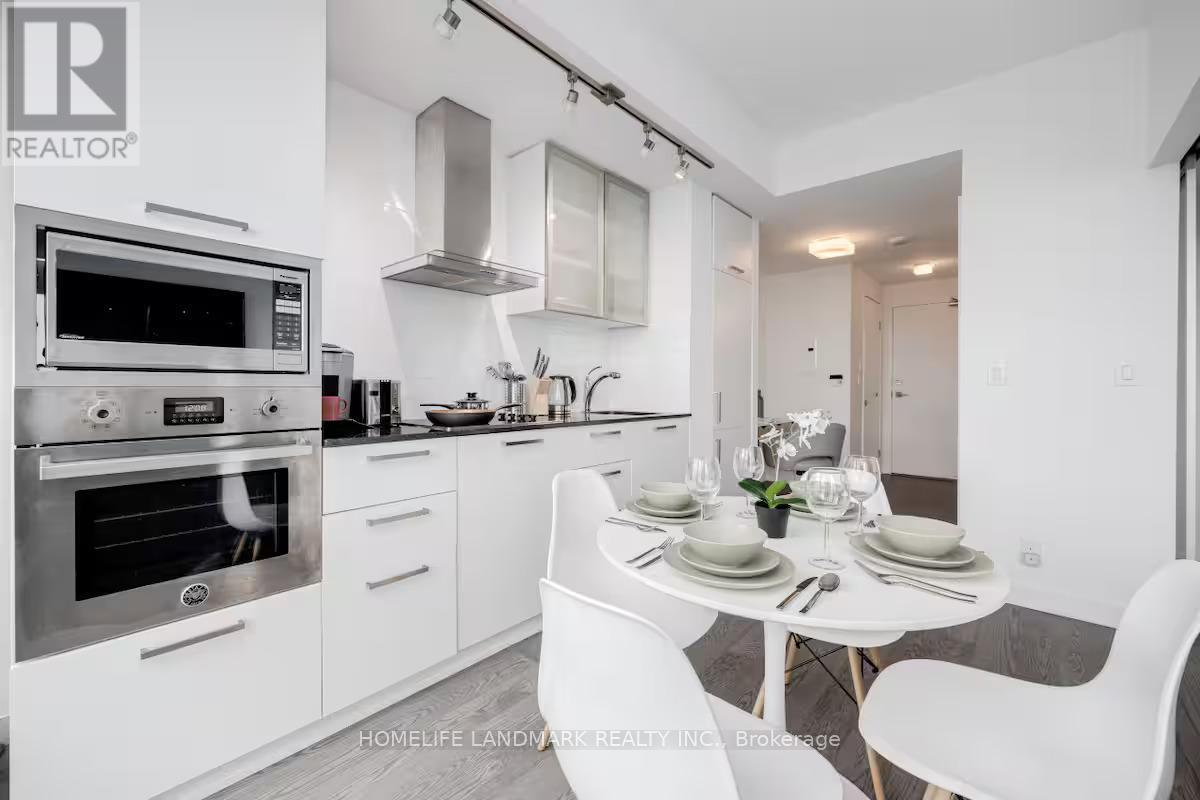 3206 - 12 York Street, Toronto, Ontario  M5J 0A9 - Photo 3 - C12478107