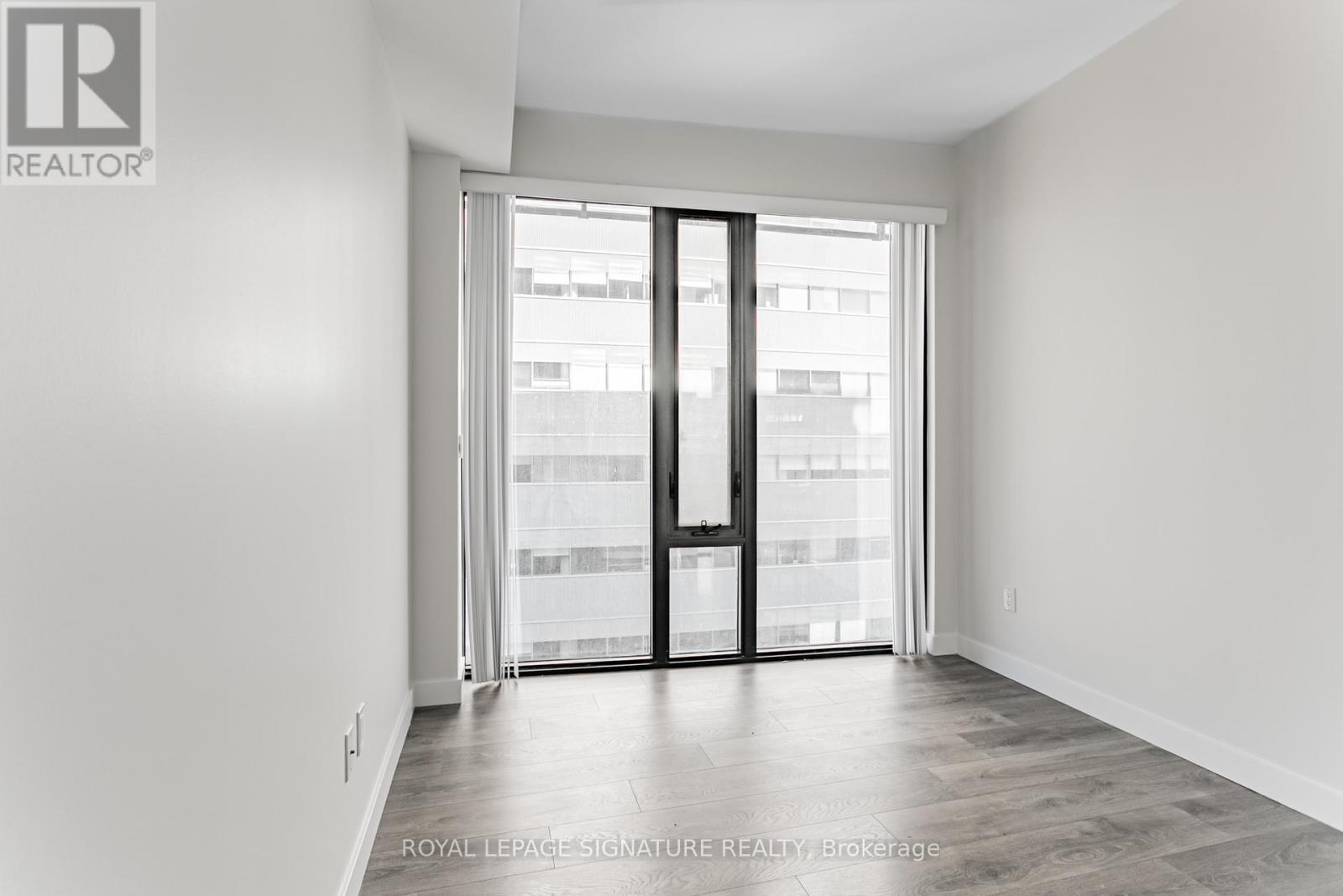 1805 - 215 Queen Street W, Toronto, Ontario  M5V 0P5 - Photo 15 - C12478117