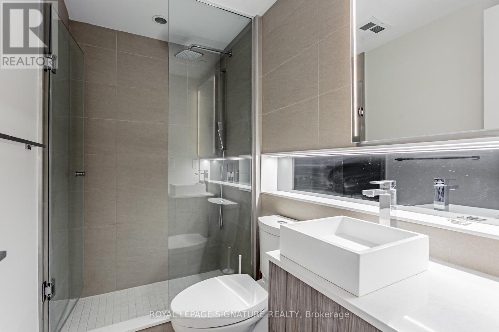 1805 - 215 Queen Street W, Toronto, Ontario  M5V 0P5 - Photo 23 - C12478117