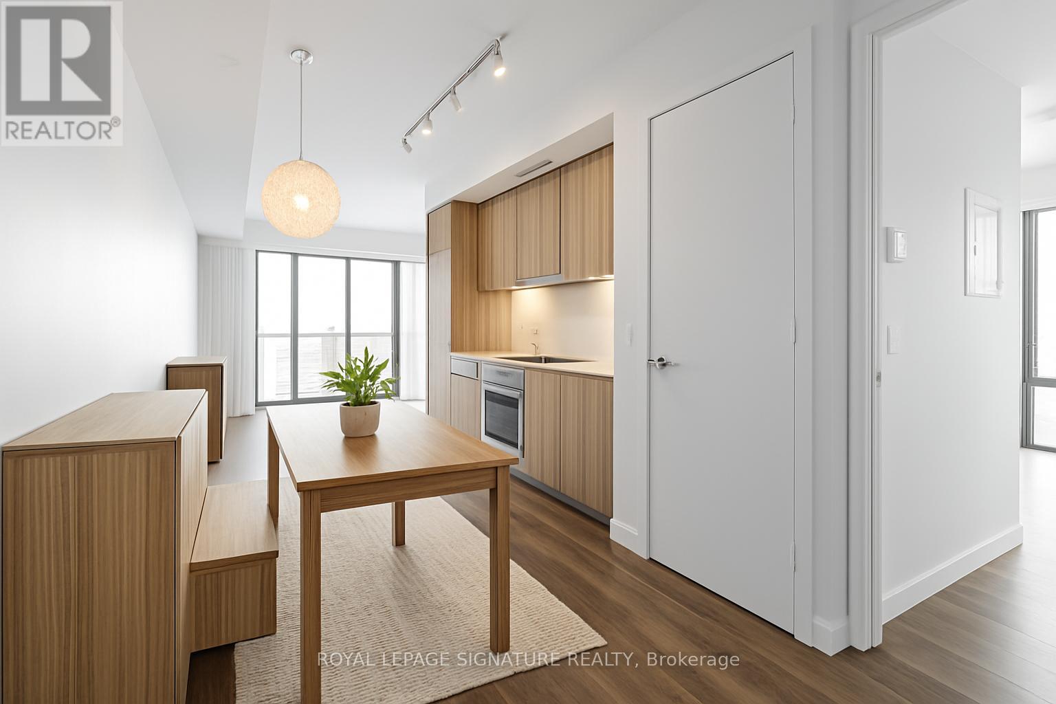 1805 - 215 Queen Street W, Toronto, Ontario  M5V 0P5 - Photo 6 - C12478117