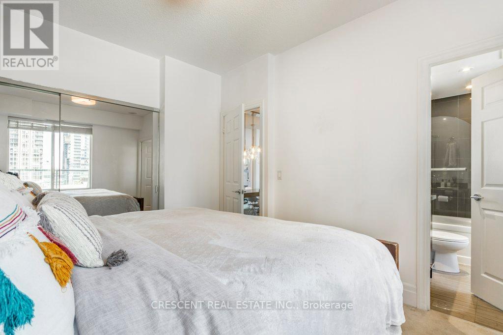 35 Balmuto Street, Toronto, Ontario  M4Y 0A3 - Photo 22 - C12478120