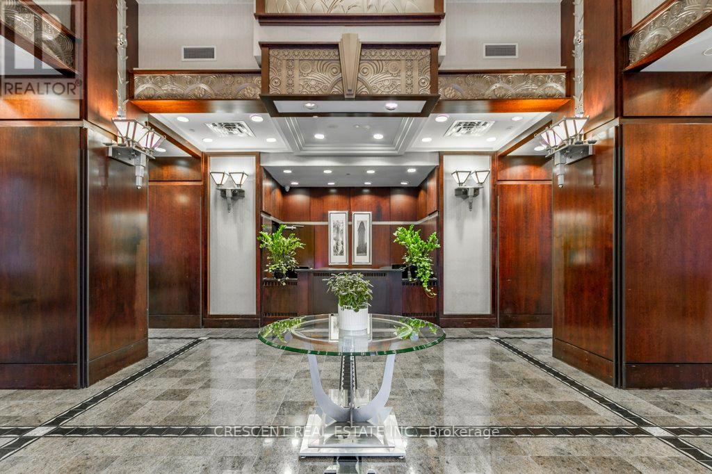 35 Balmuto Street, Toronto, Ontario  M4Y 0A3 - Photo 32 - C12478120