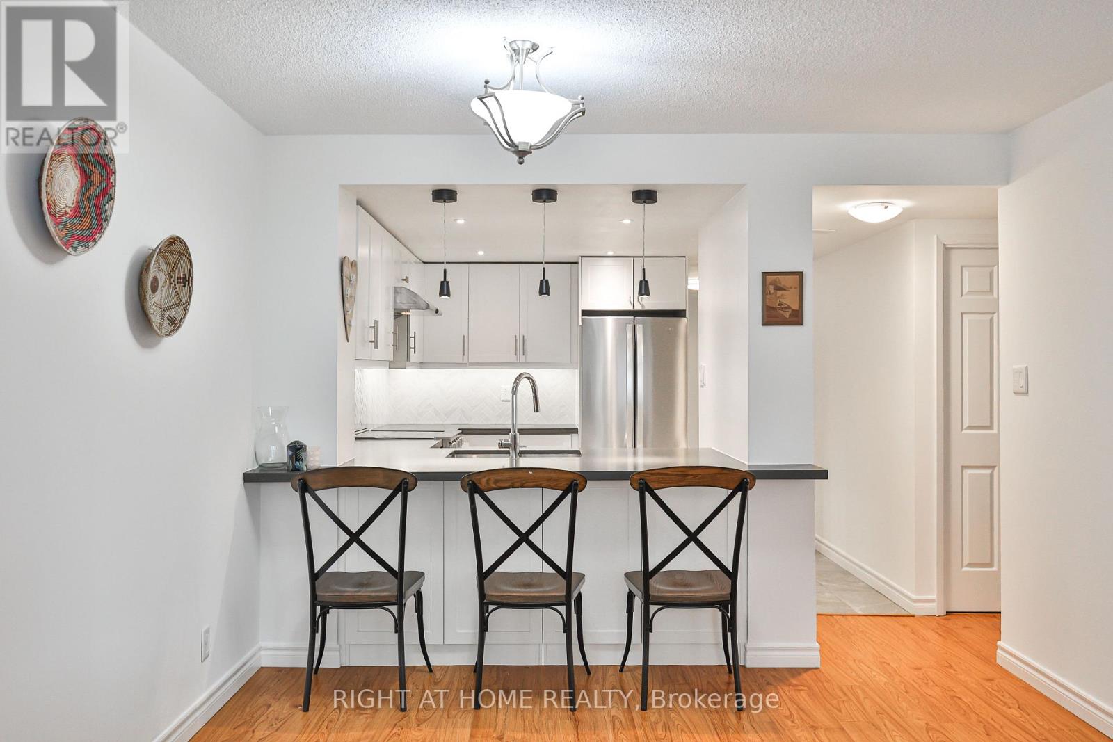 615 - 711 Bay Street S, Toronto, Ontario  M5G 2J8 - Photo 12 - C12478131