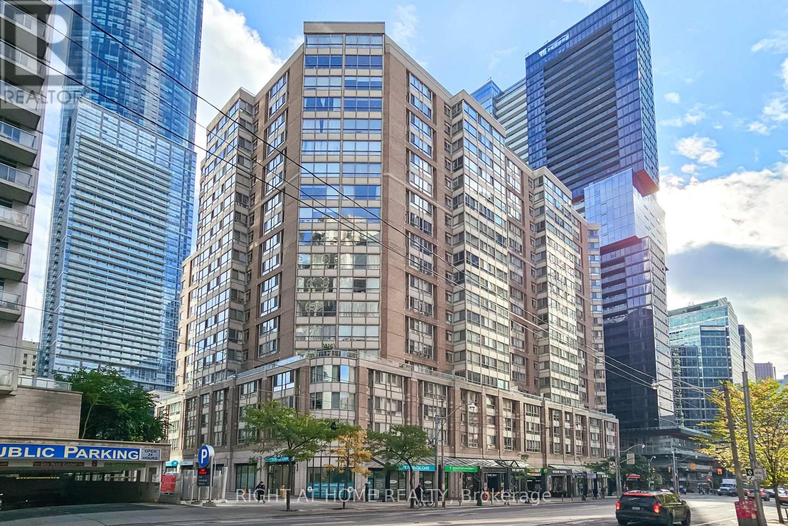 615 - 711 Bay Street S, Toronto, Ontario  M5G 2J8 - Photo 2 - C12478131