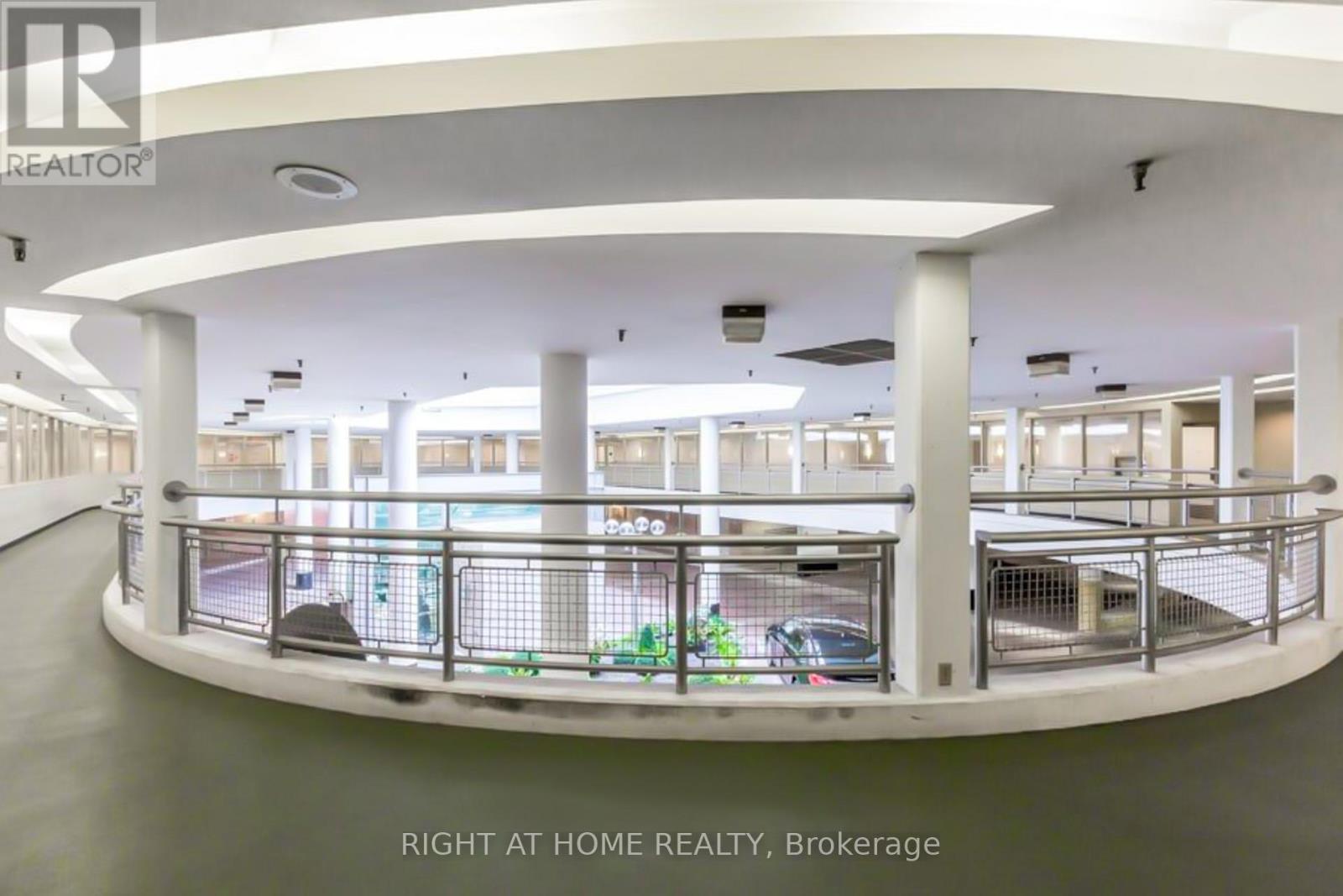 615 - 711 Bay Street S, Toronto, Ontario  M5G 2J8 - Photo 32 - C12478131