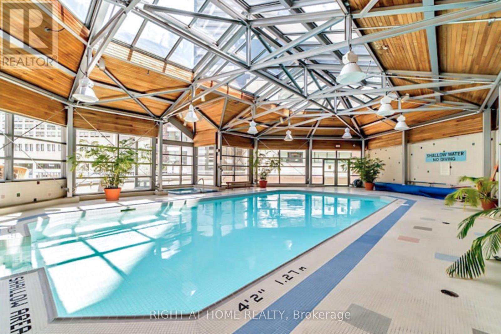 615 - 711 Bay Street S, Toronto, Ontario  M5G 2J8 - Photo 36 - C12478131