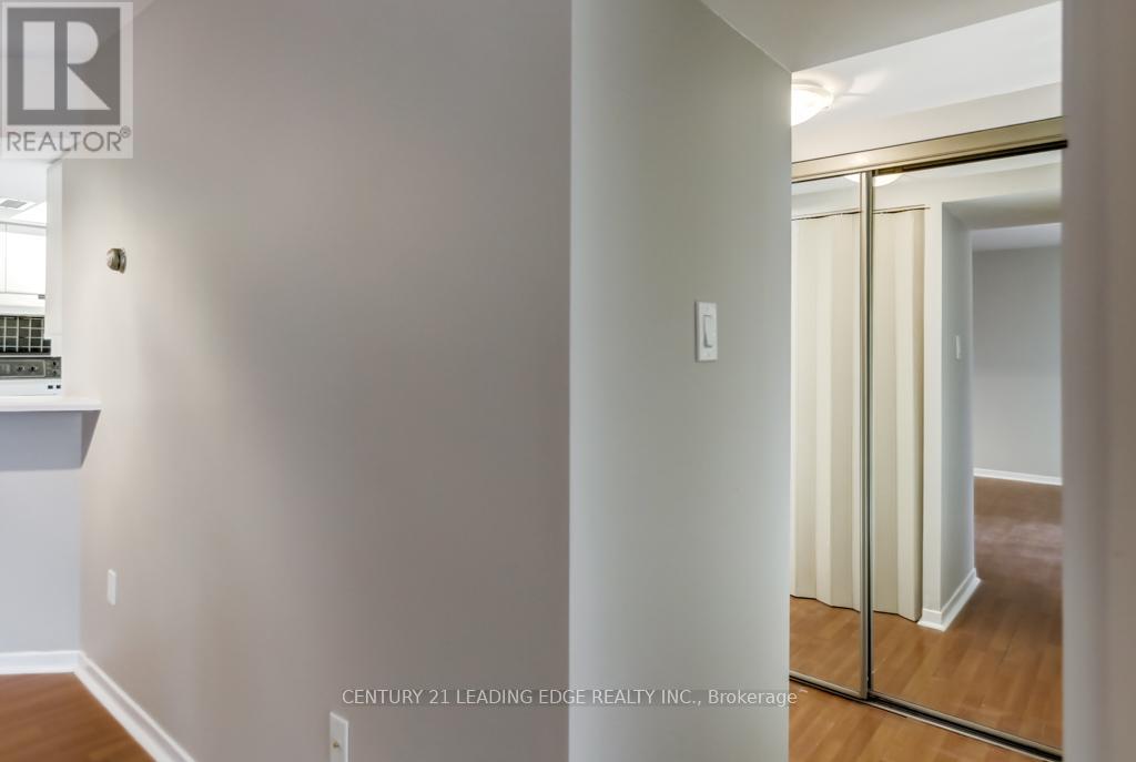 811 - 1001 Bay Street, Toronto, Ontario  M5S 3A6 - Photo 12 - C12478159