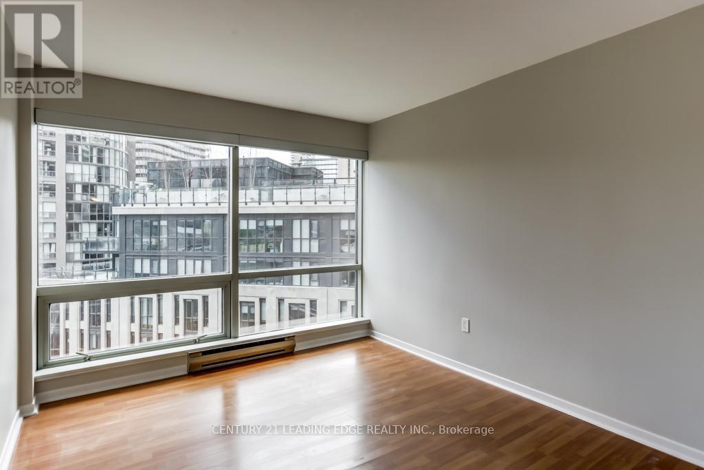 811 - 1001 Bay Street, Toronto, Ontario  M5S 3A6 - Photo 6 - C12478159
