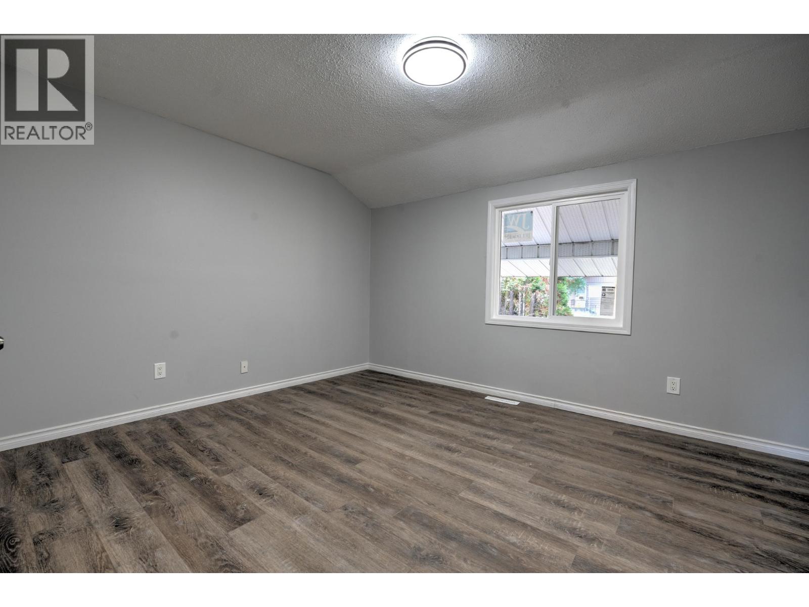 2700 Norwood Street, Prince George, British Columbia  V2N 5K7 - Photo 15 - R3061327