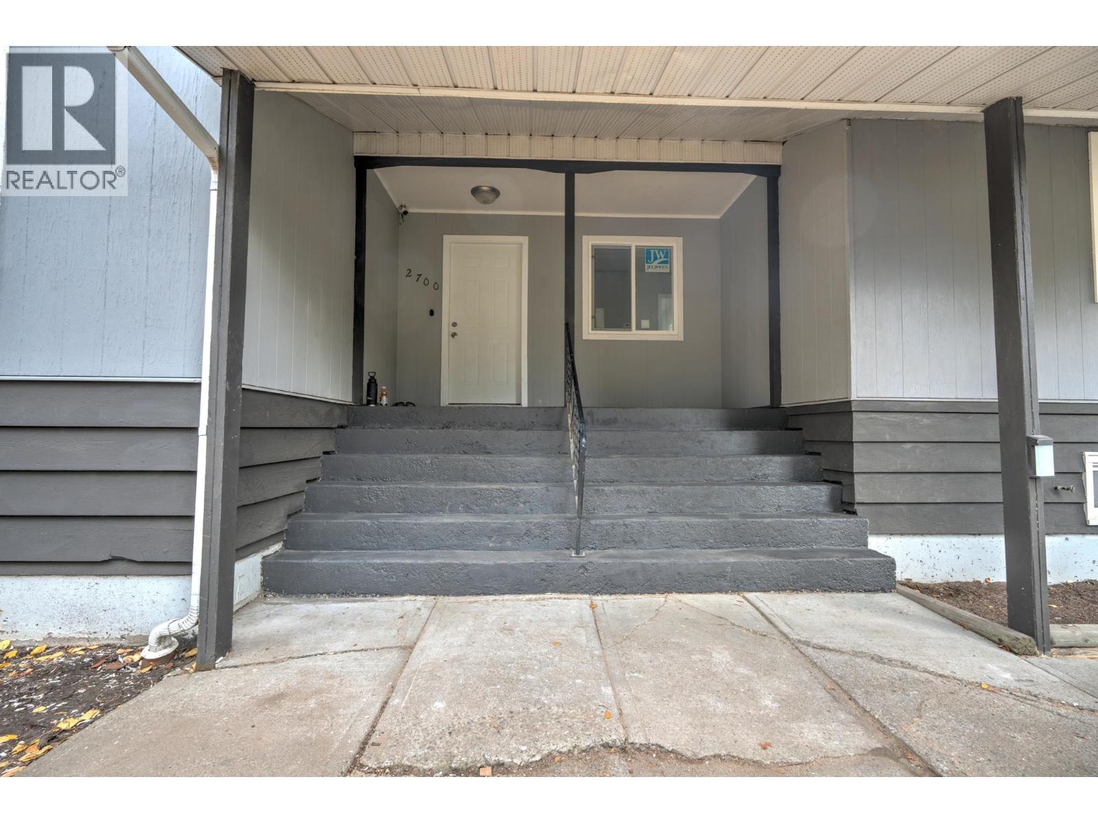 2700 Norwood Street, Prince George, British Columbia  V2N 5K7 - Photo 2 - R3061327