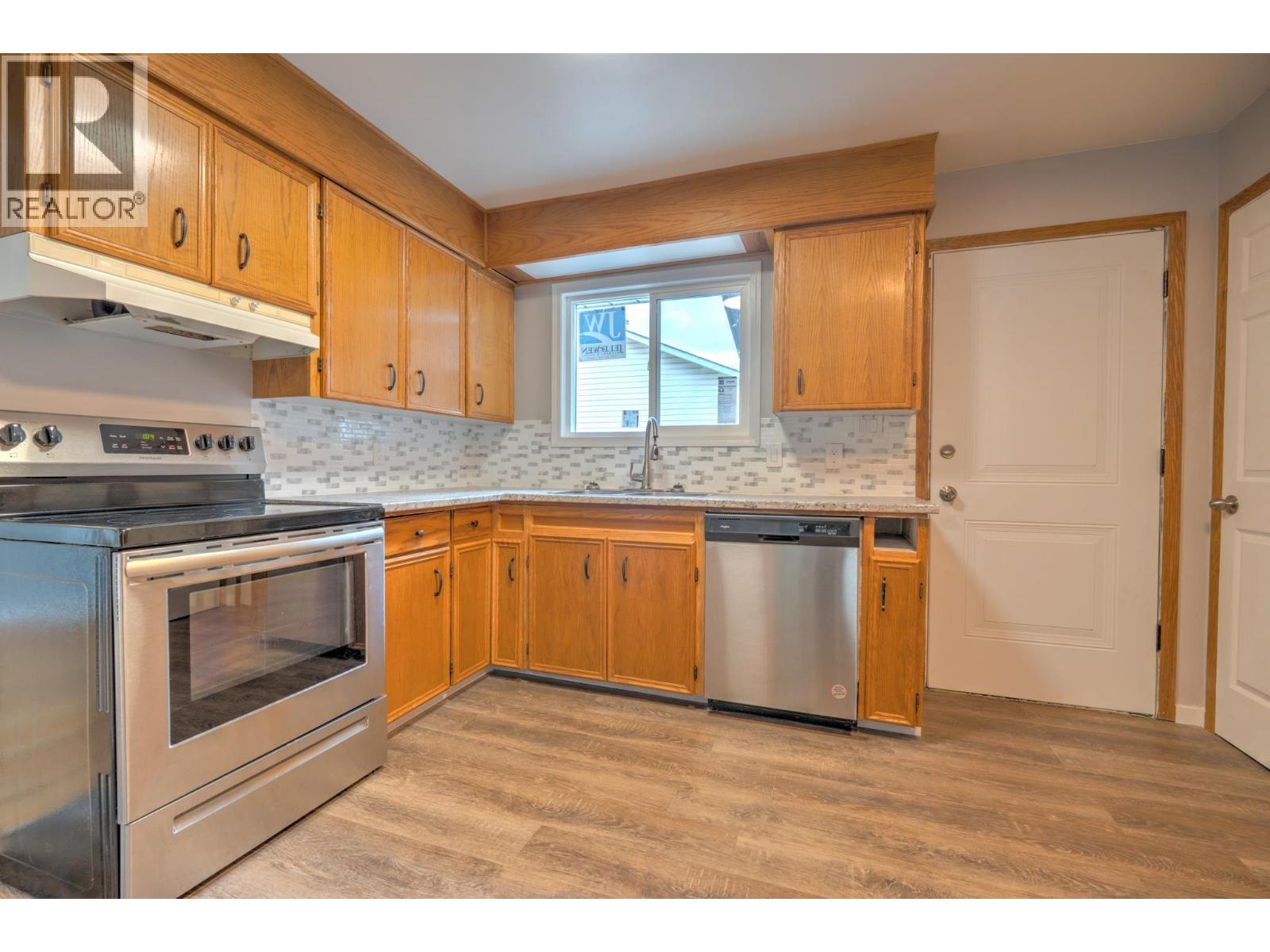 2700 Norwood Street, Prince George, British Columbia  V2N 5K7 - Photo 4 - R3061327