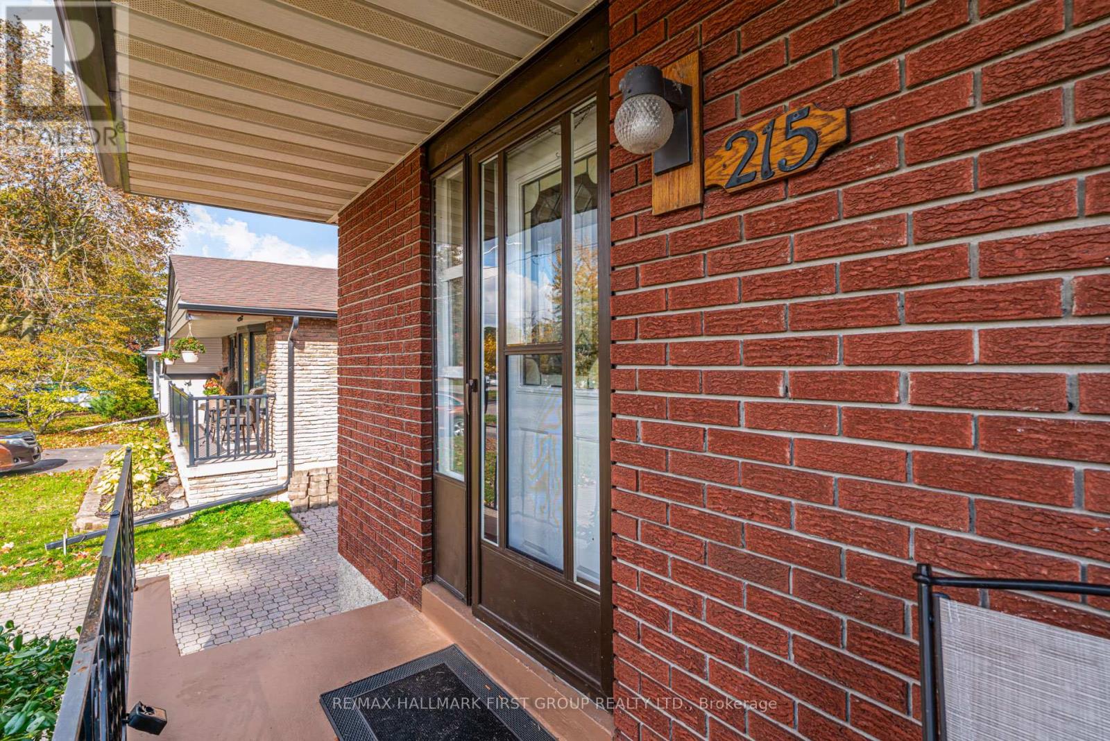 215 Guelph Street, Oshawa, Ontario  L1H 6J1 - Photo 3 - E12478053