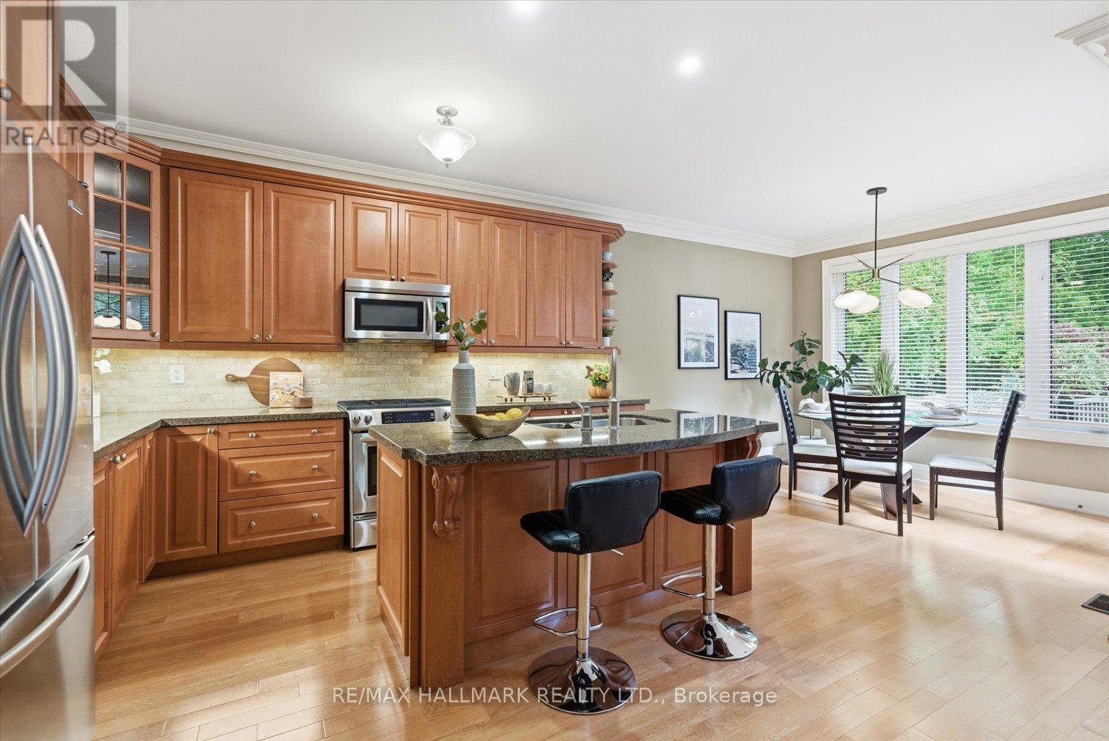 37b Eastville Avenue, Toronto, Ontario  M1M 2N6 - Photo 11 - E12478055