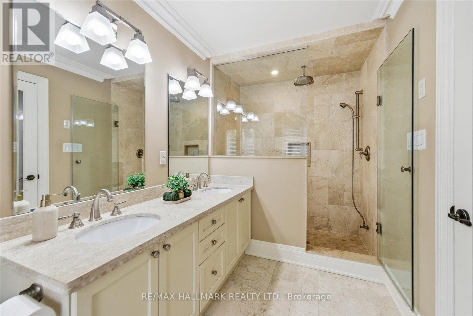 37b Eastville Avenue, Toronto, Ontario  M1M 2N6 - Photo 24 - E12478055