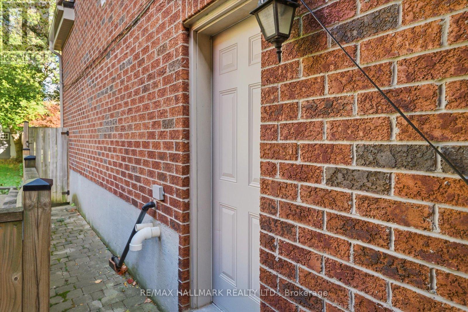 37b Eastville Avenue, Toronto, Ontario  M1M 2N6 - Photo 42 - E12478055