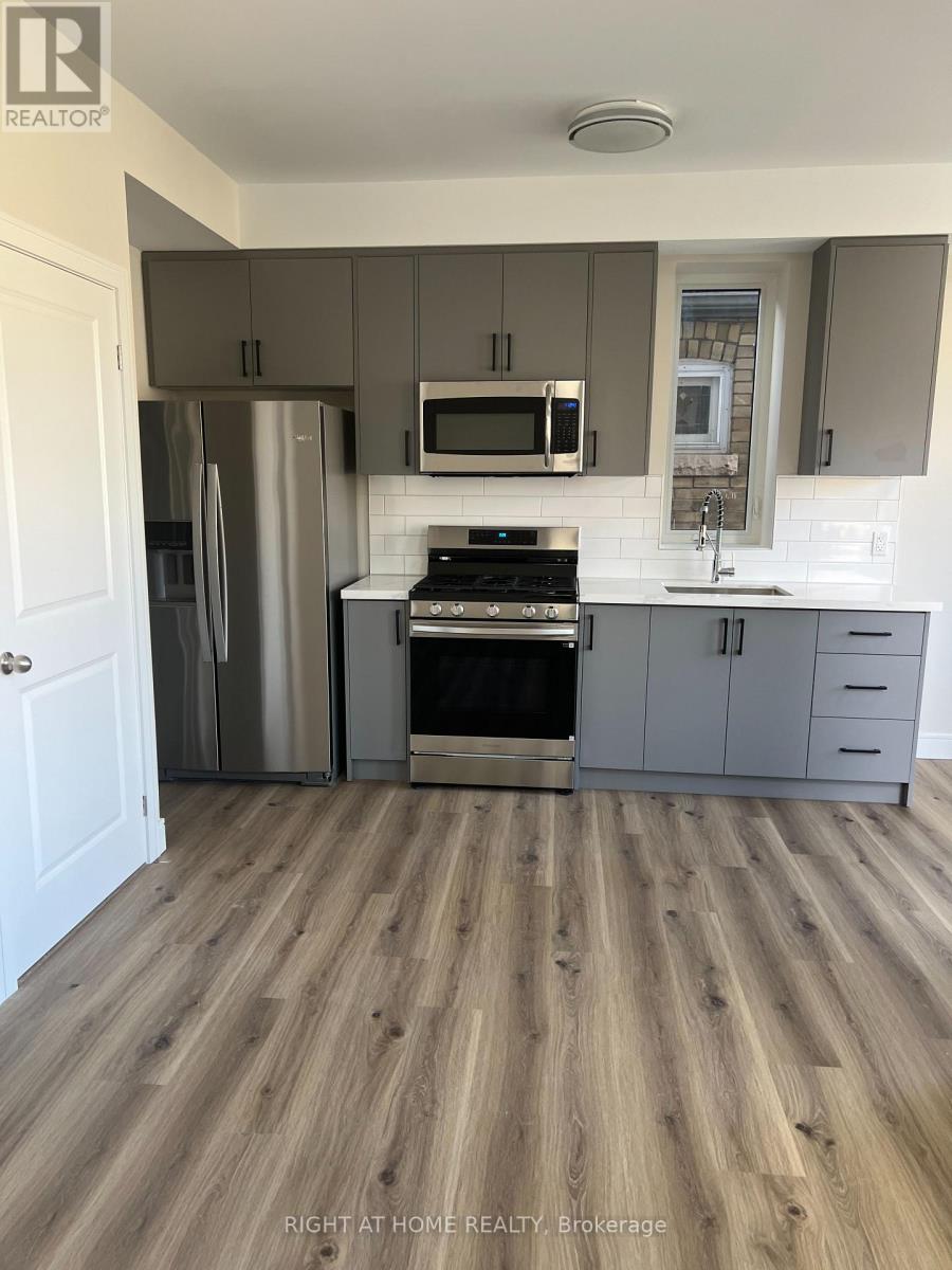 1 - 32 Cadorna Avenue, Toronto, Ontario  M4J 3W8 - Photo 12 - E12478061