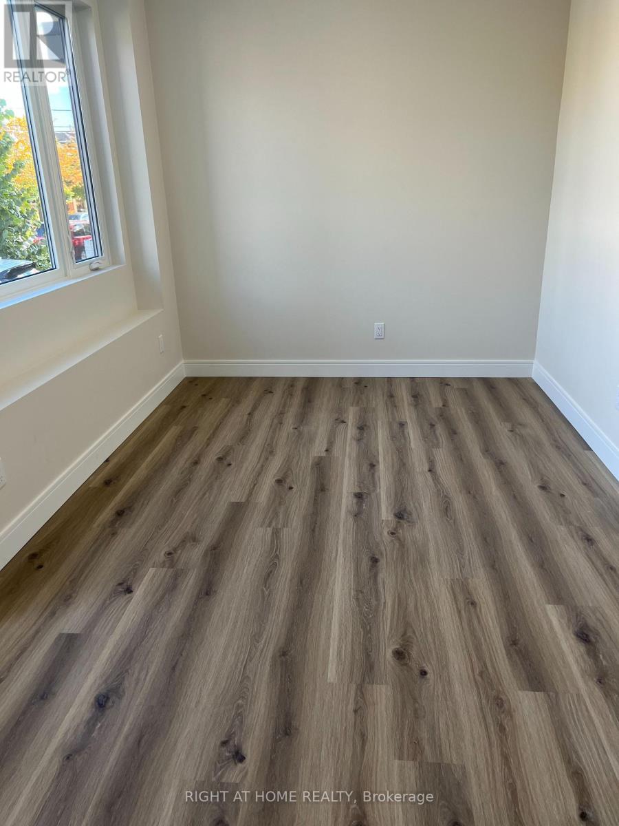 1 - 32 Cadorna Avenue, Toronto, Ontario  M4J 3W8 - Photo 16 - E12478061