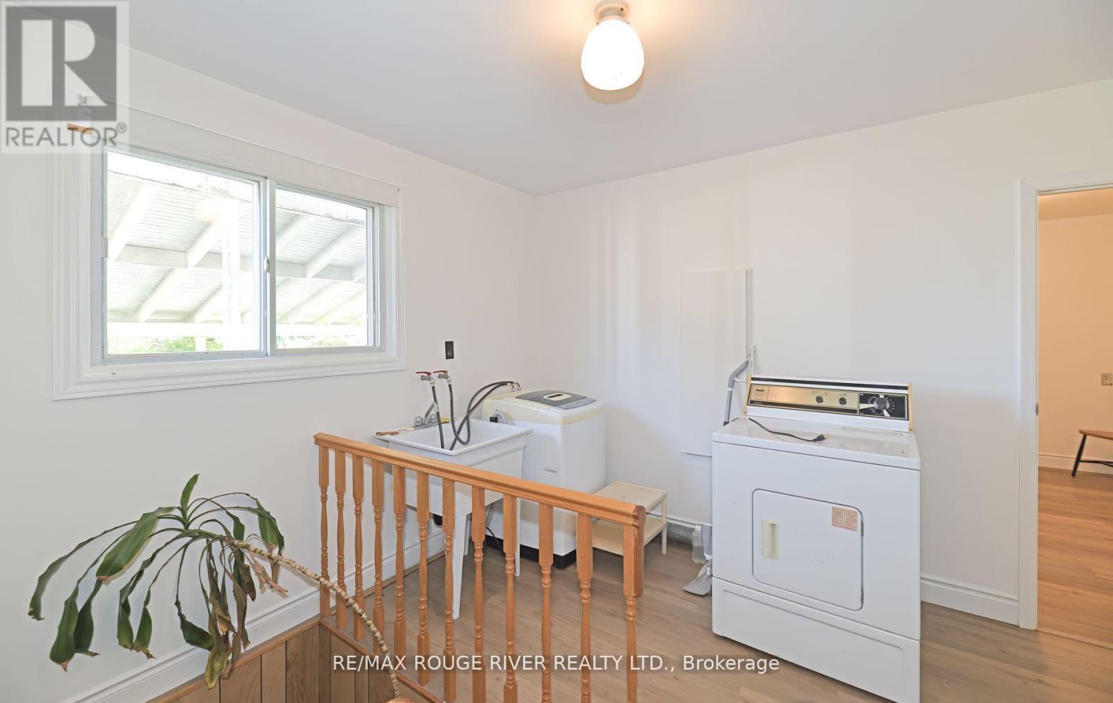 710 Kingfisher Drive, Pickering, Ontario  L1W 1X5 - Photo 19 - E12478071