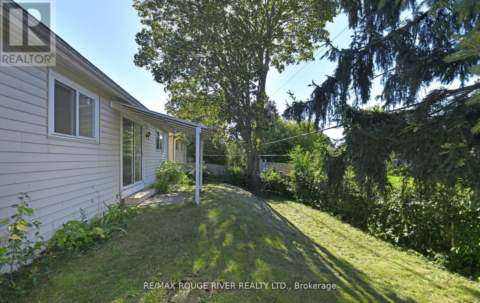 710 Kingfisher Drive, Pickering, Ontario  L1W 1X5 - Photo 21 - E12478071