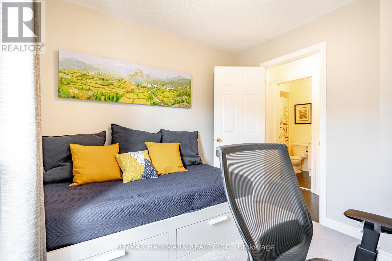 67 Enroutes Street, Toronto, Ontario  M4E 0A3 - Photo 15 - E12478091